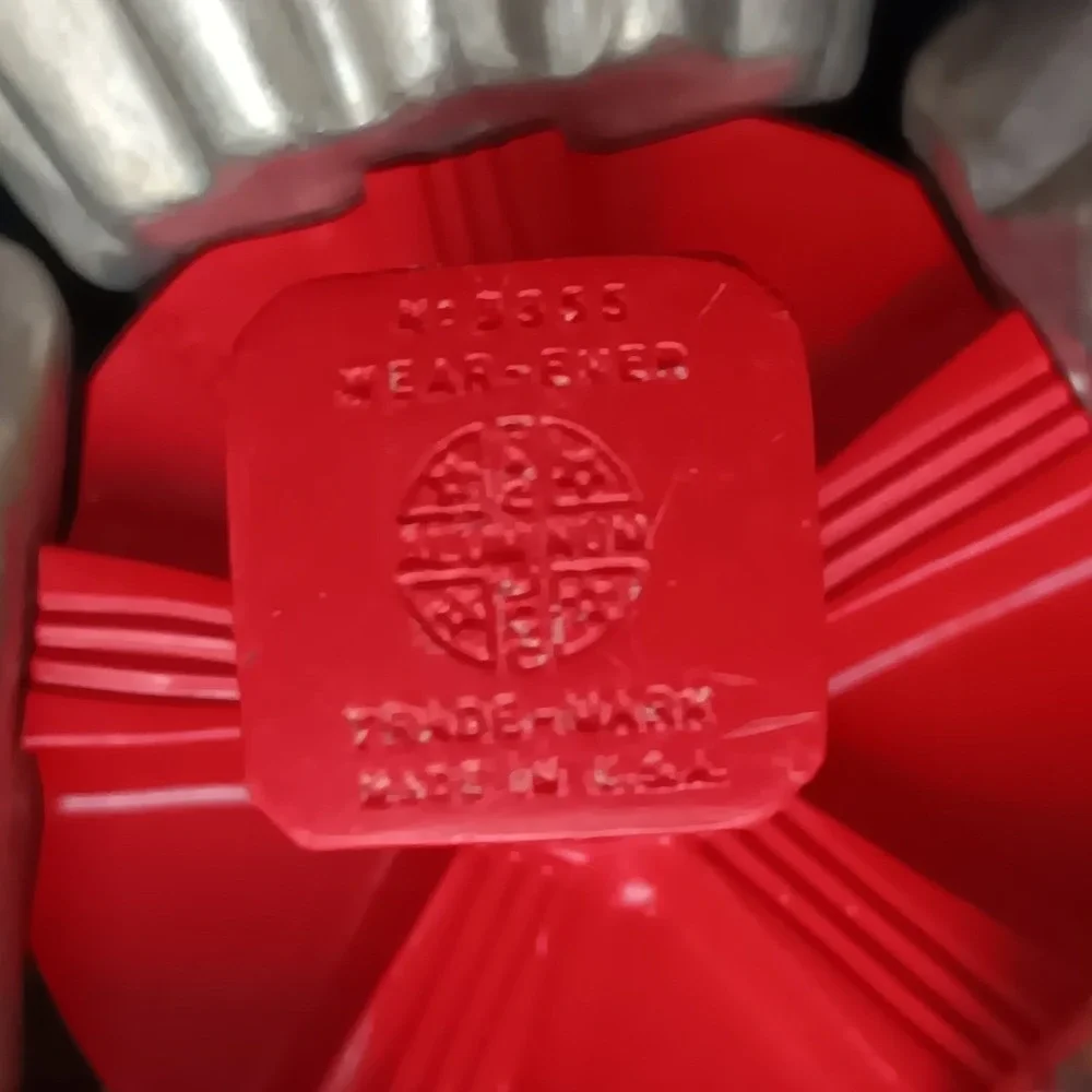 Vintage 5 Shape Wear-Ever No 3355 Aluminum Rotating Cookie Cutter 